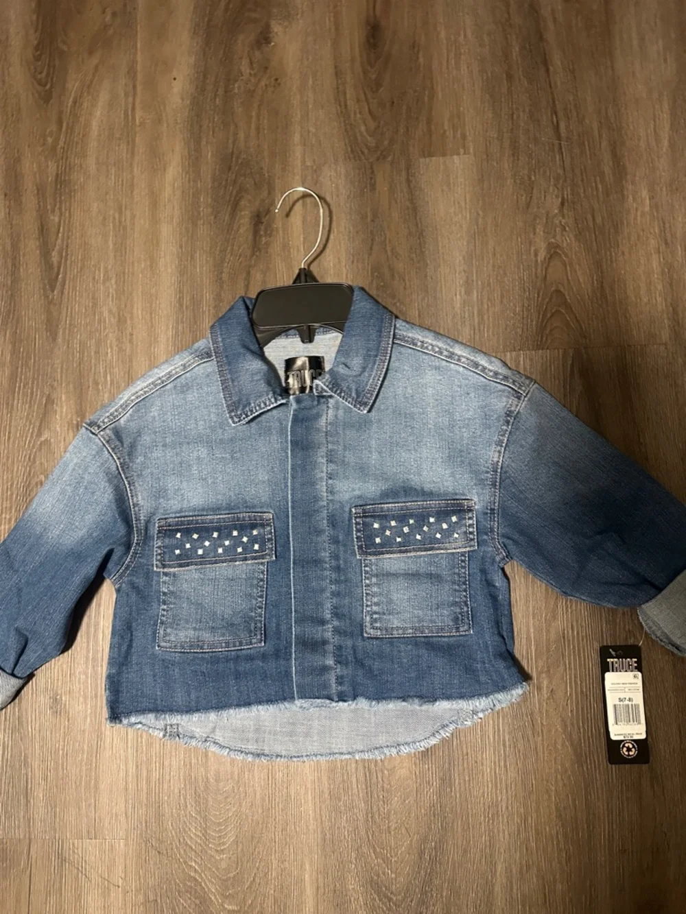 Truce Cropped Denim Jacket with Sequin Back size M - Picture 3 of 6